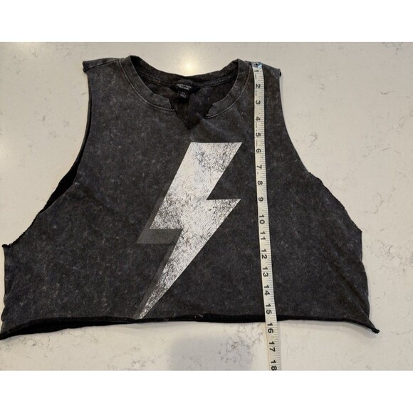 Simply Vera Verawang Lightening Bolt Custom Cut Crop Graphic Tee Stone Washed M - Picture 6 of 6